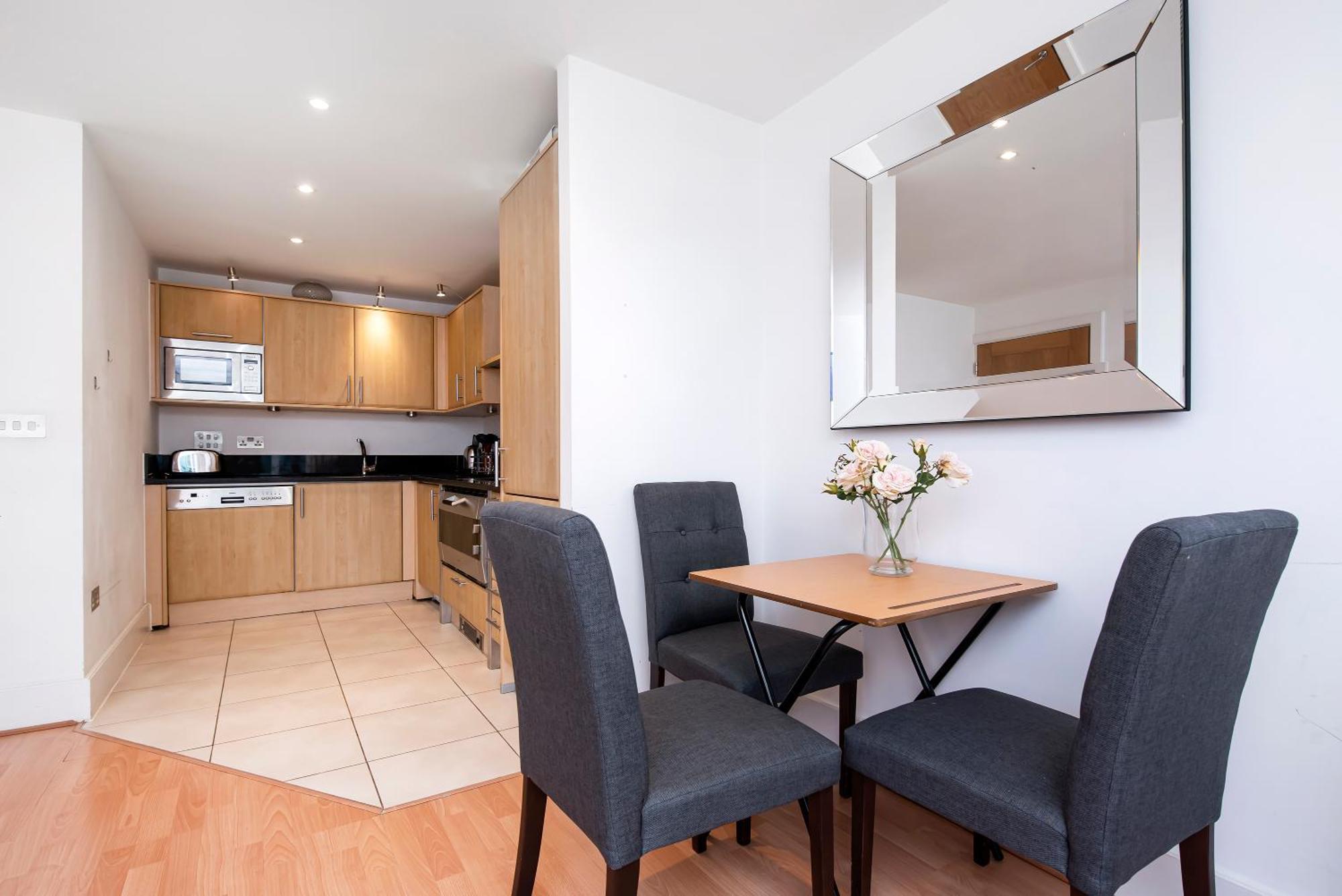 Central 2 Bed With Large Terrace London Bagian luar foto