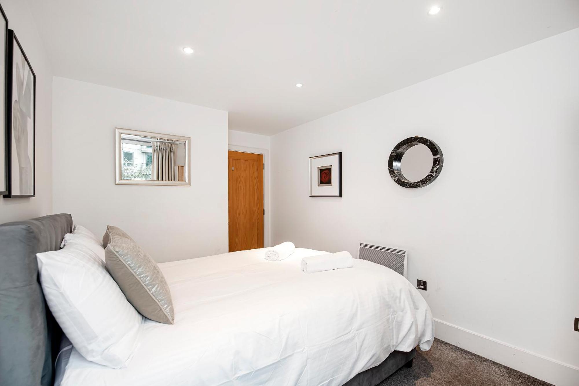 Central 2 Bed With Large Terrace London Bagian luar foto